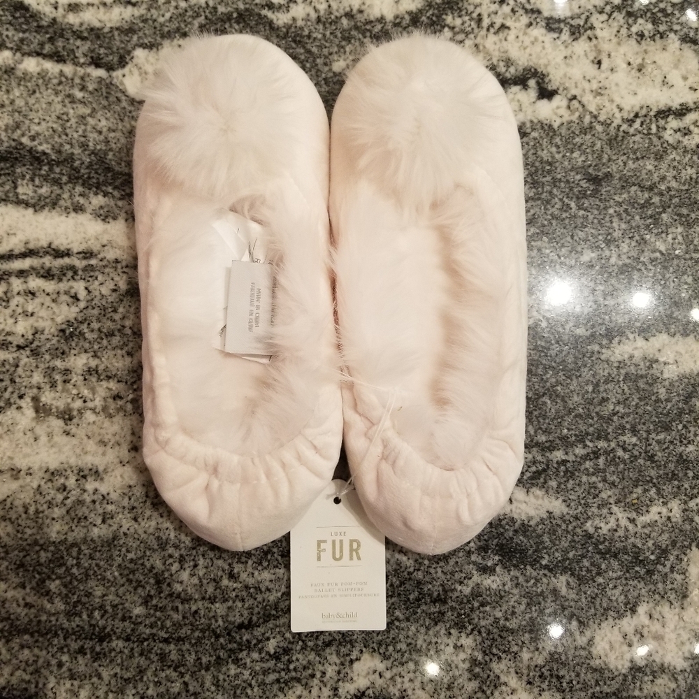 (8-10Yrs) NWT Restoration Hardware Luxe Faux Fur Pom-Pom Pastel Slippers Cozy